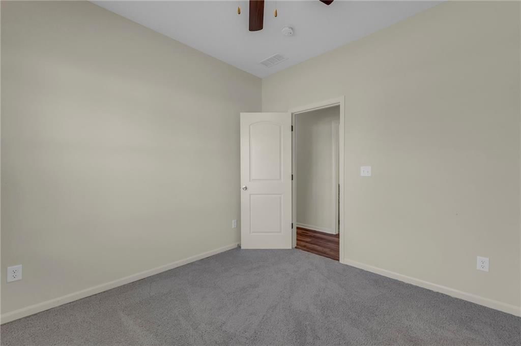 407 NE Poplar Court — photo 20