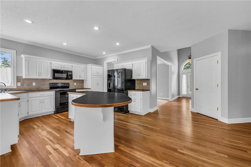15319 S Alcan Street — photo 14