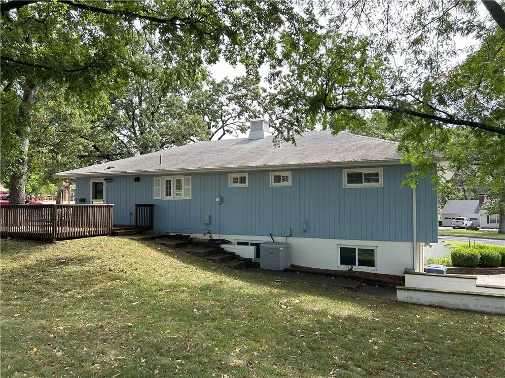 1002 S Adams Street — photo 10