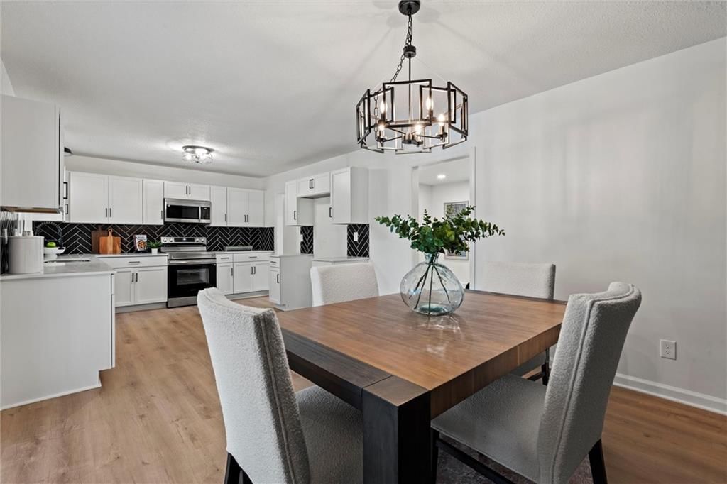 7005 NW Cross Road — photo 18