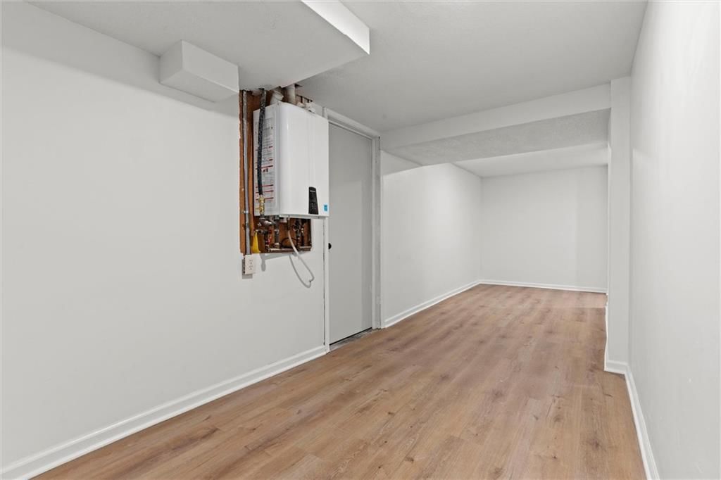7005 NW Cross Road — photo 36