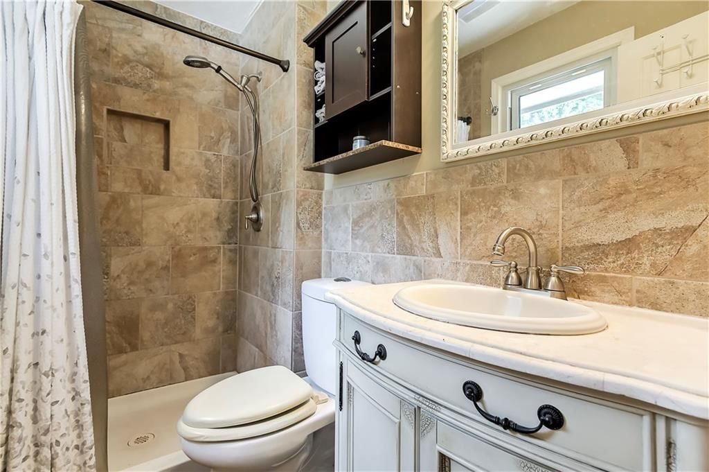 401 NW MEADOWVIEW Drive — photo 16