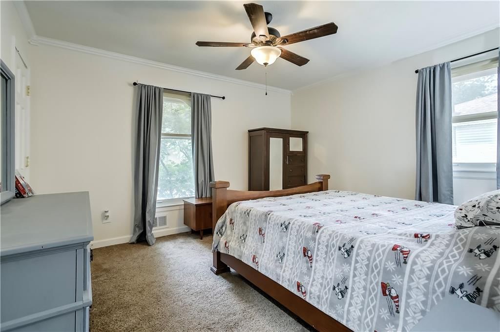 401 NW MEADOWVIEW Drive — photo 18