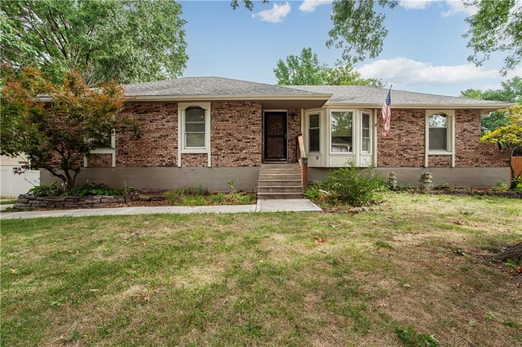 401 NW MEADOWVIEW Drive — photo 20