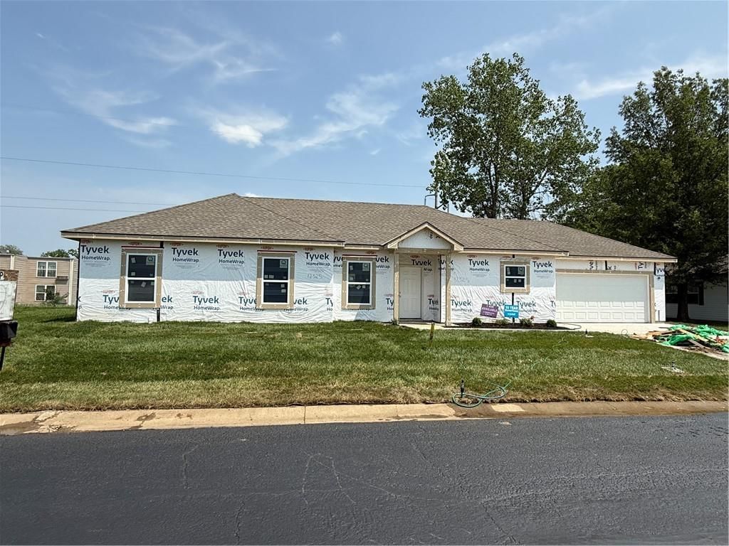 12325 N Shannon Avenue, Kansas City, MO