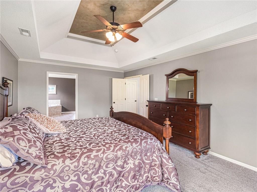 6002 Theden Street — photo 19