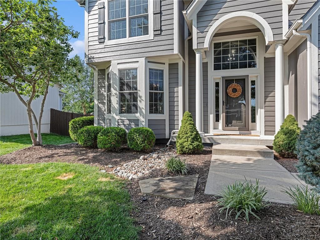 6002 Theden Street — photo 3