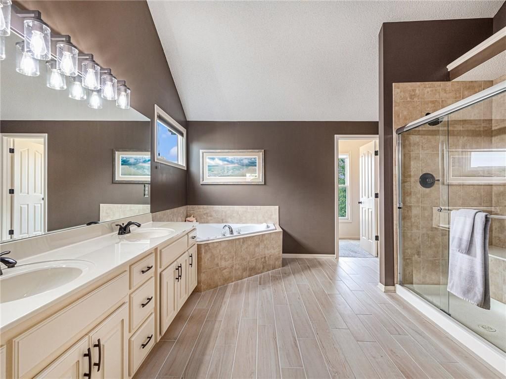 6002 Theden Street — photo 21