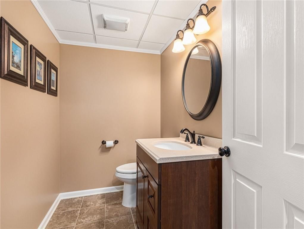 6002 Theden Street — photo 33
