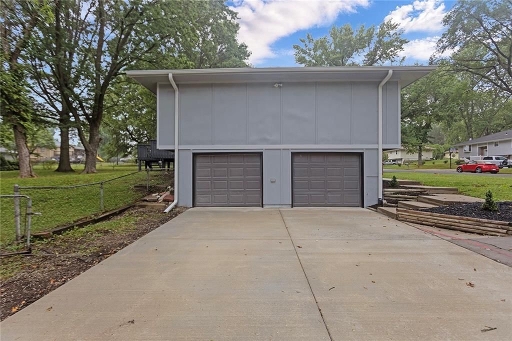 11026 N Harrison Street — photo 31