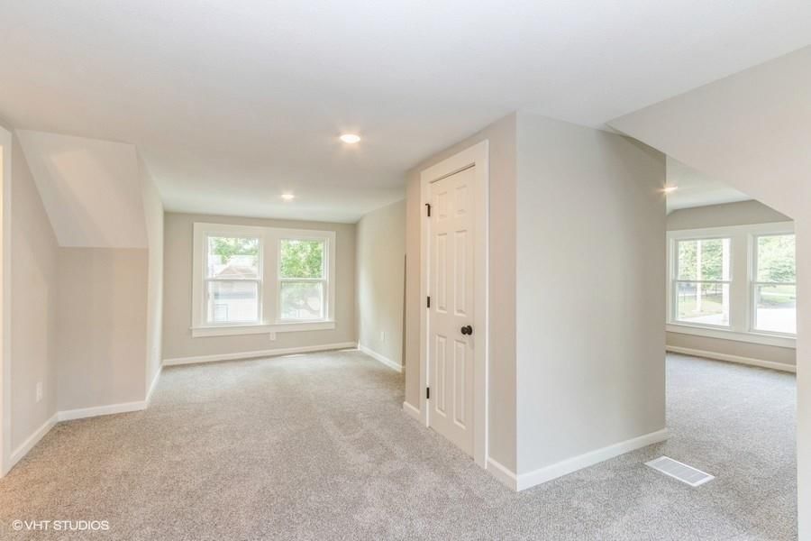 345 Quincy Avenue — photo 14
