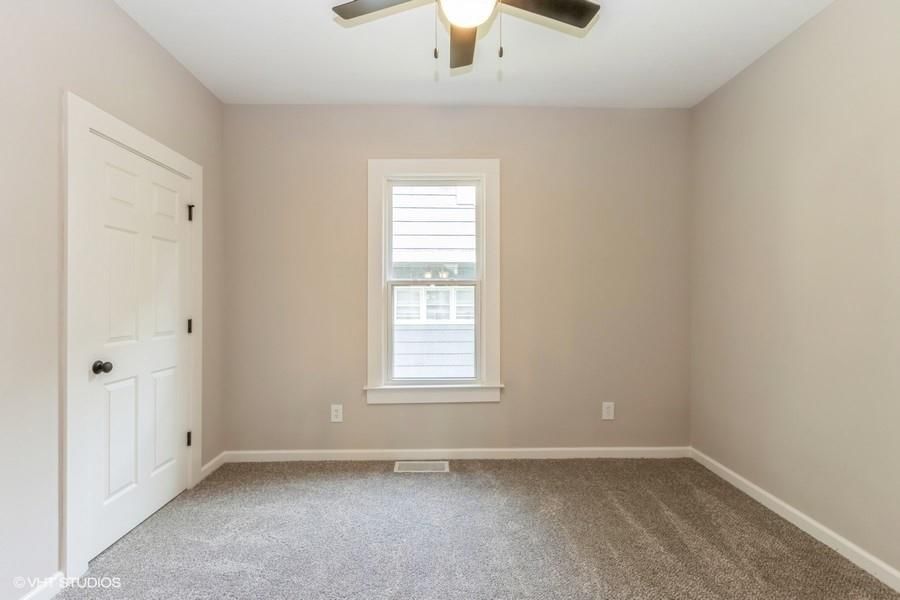 345 Quincy Avenue — photo 7