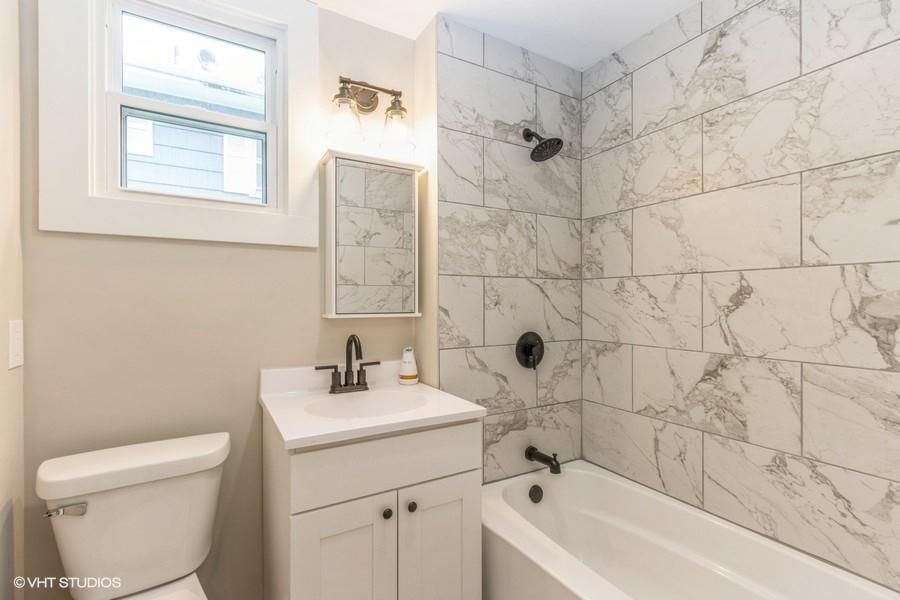 345 Quincy Avenue — photo 8