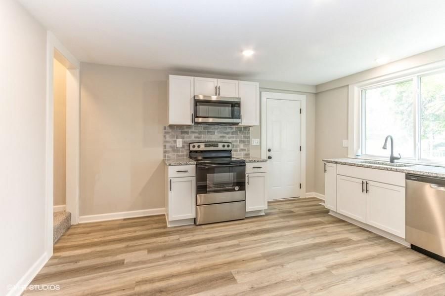 345 Quincy Avenue — photo 9