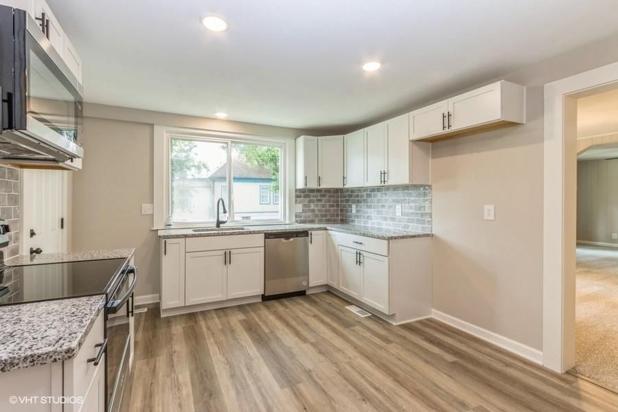 345 Quincy Avenue — photo 10