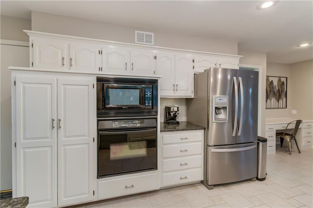 38 NE Shoreview Drive — photo 13