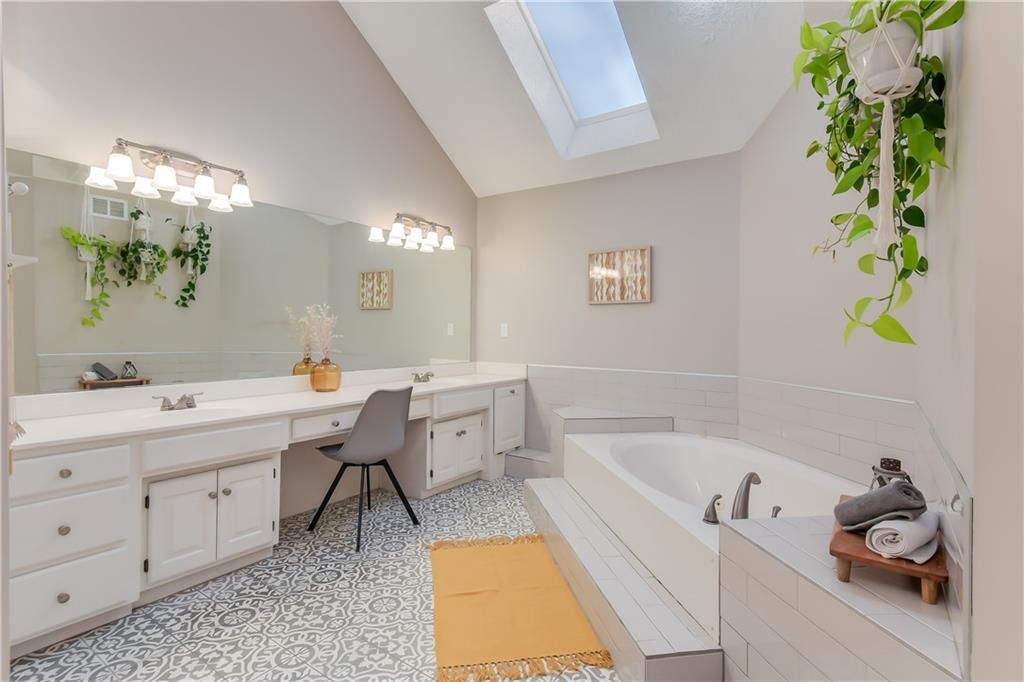 38 NE Shoreview Drive — photo 23