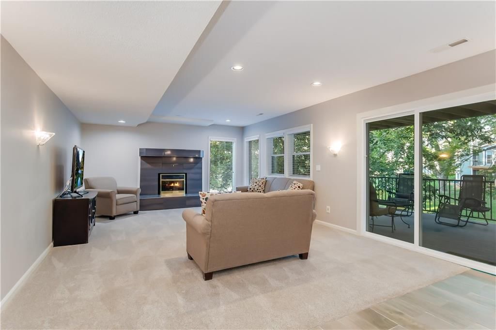 38 NE Shoreview Drive — photo 29