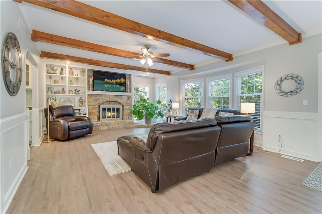 38 NE Shoreview Drive — photo 4
