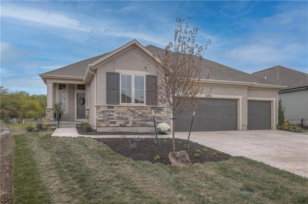 13809 Quigley Street, Overland Park, KS