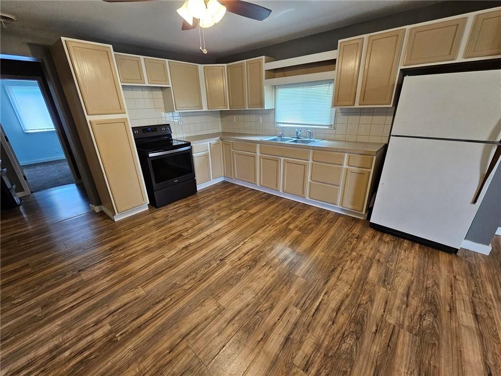 308 Harris Avenue — photo 8
