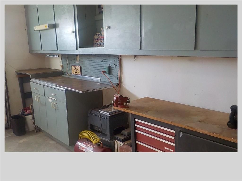 512 Hollywood Avenue — photo 18