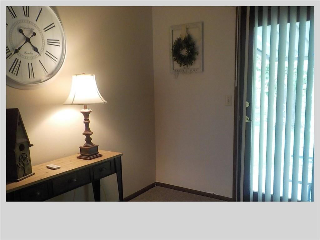 512 Hollywood Avenue — photo 42