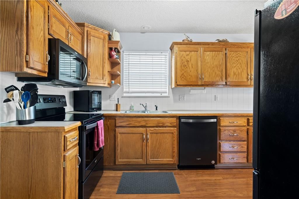 1817 Kenwood Drive — photo 5