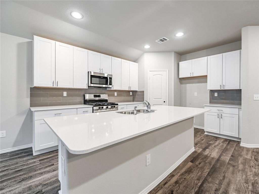 20244 W 194th Street — photo 10
