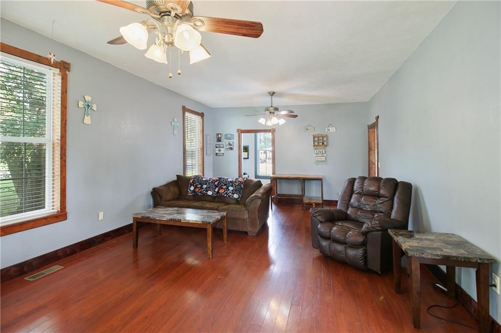 329 Plum St Street — photo 8