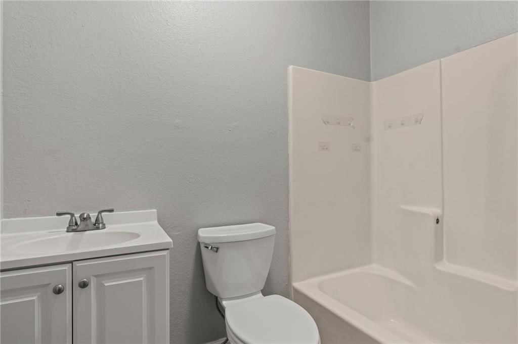 505 S Shaw Street — photo 16