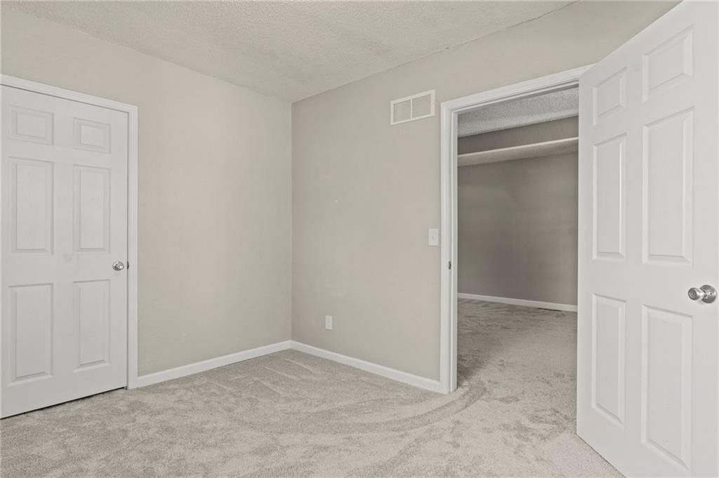505 S Shaw Street — photo 9