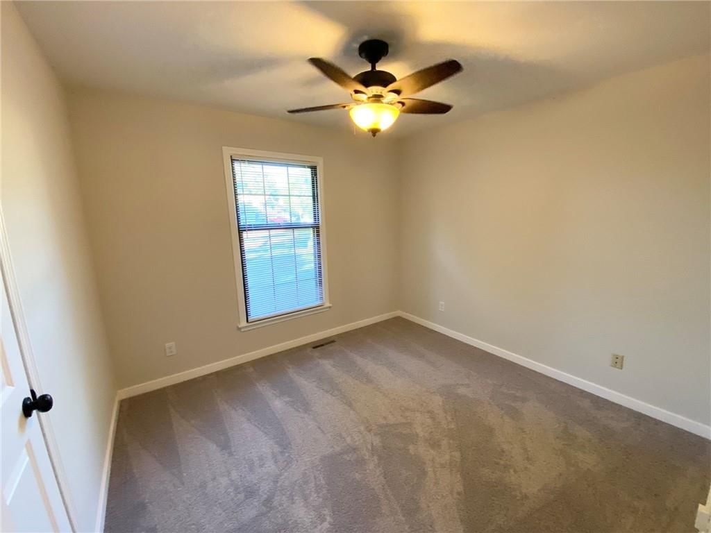 314 SE Winburn Trail — photo 16