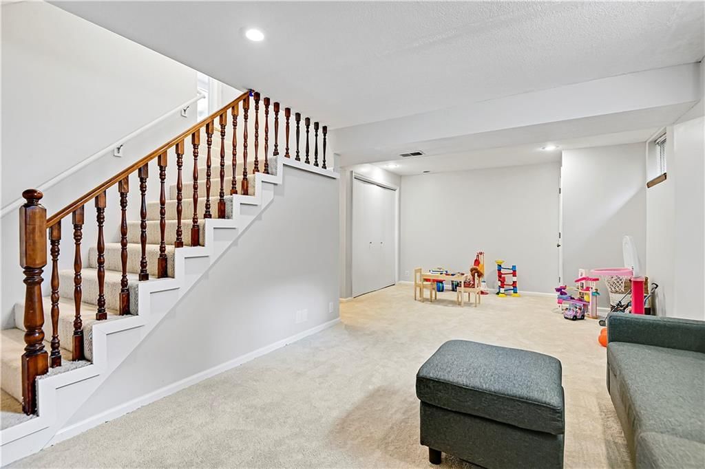 15239 Dearborn Street — photo 25