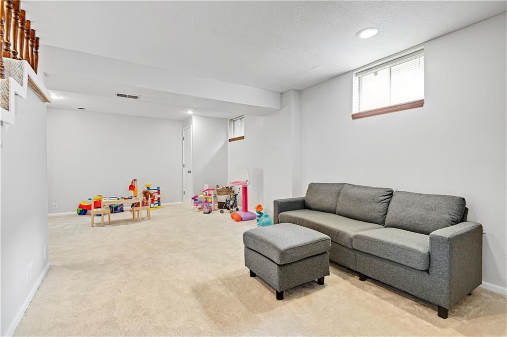 15239 Dearborn Street — photo 26