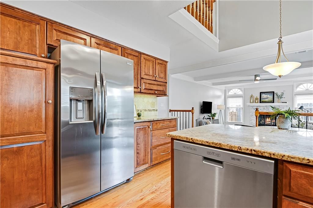15239 Dearborn Street — photo 7