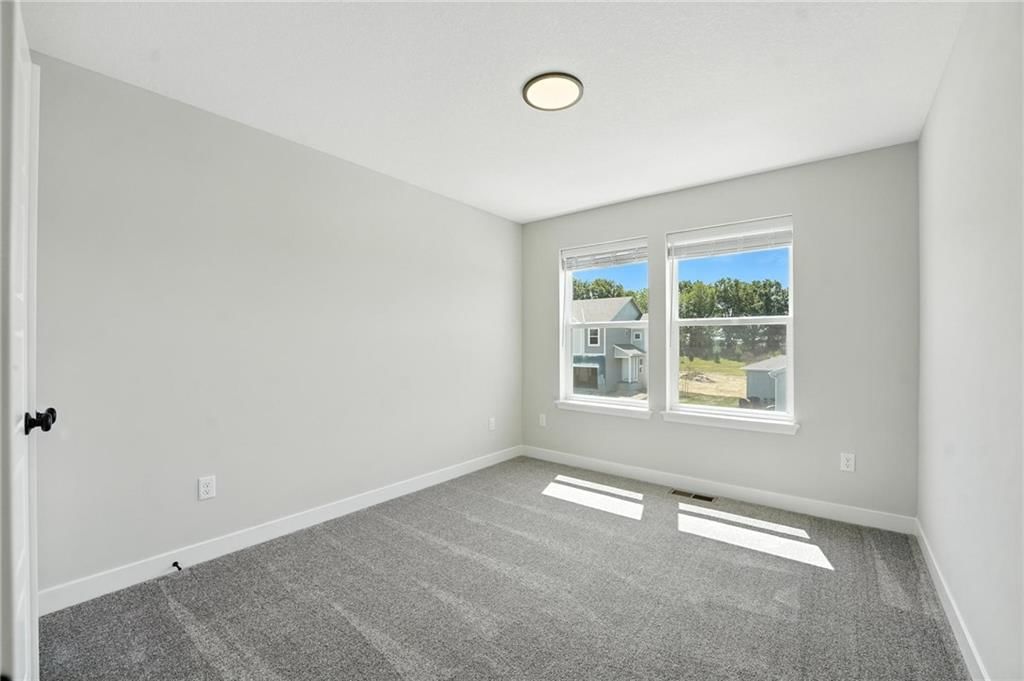 8733 SW Edgewater Drive — photo 29