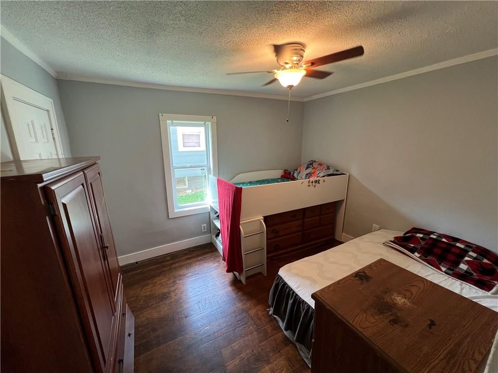 324 Brighton Avenue — photo 11