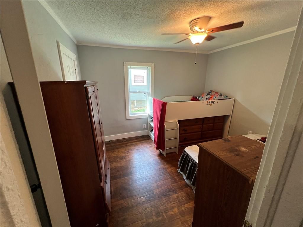 324 Brighton Avenue — photo 13