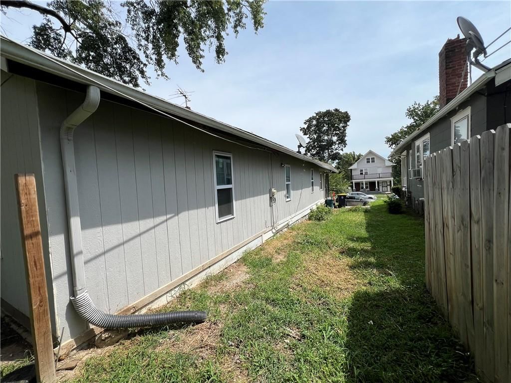 324 Brighton Avenue — photo 26