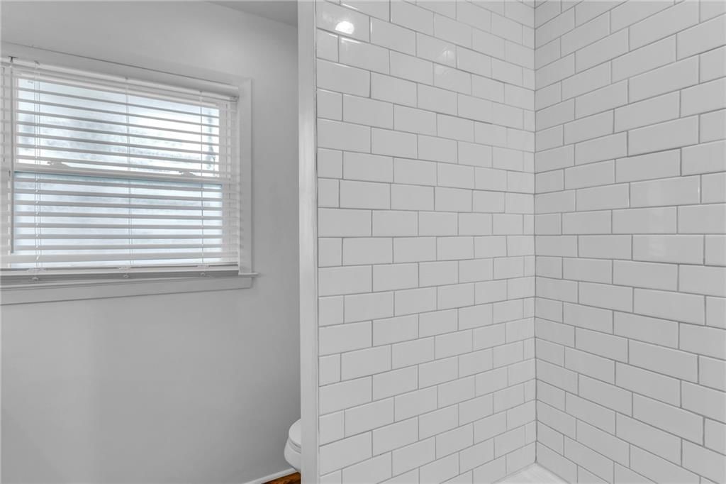6122 Noland Road — photo 32