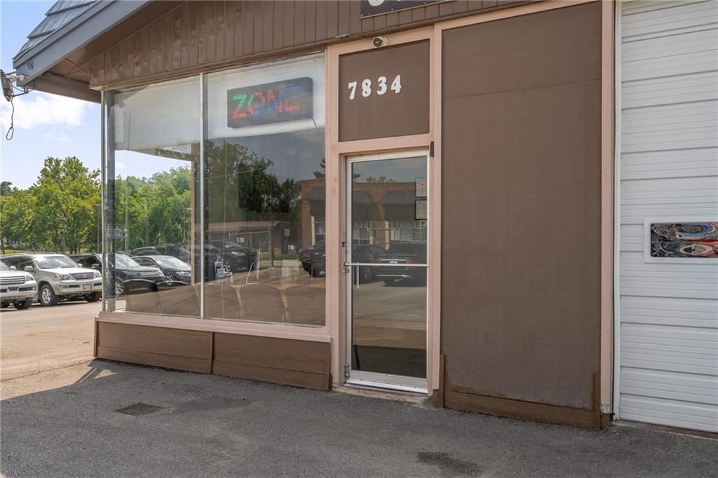 7834 Troost Avenue — photo 19
