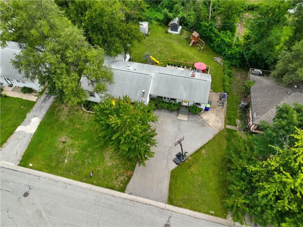 5811 N Park Avenue — photo 16