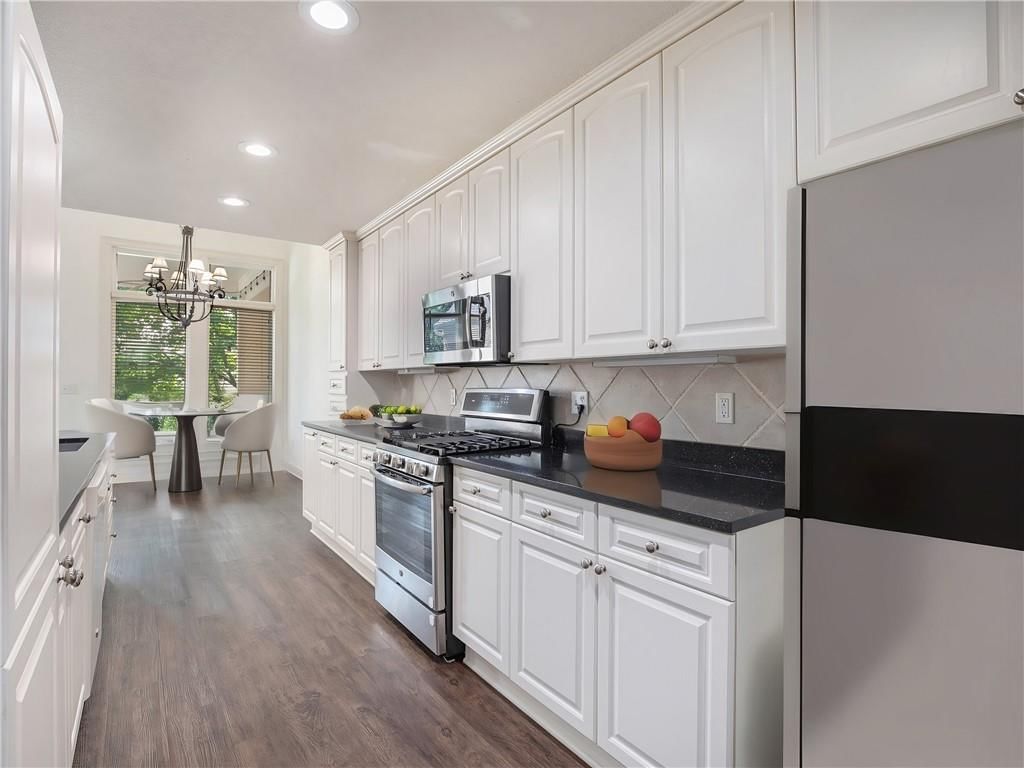 12941 Travis Street — photo 14