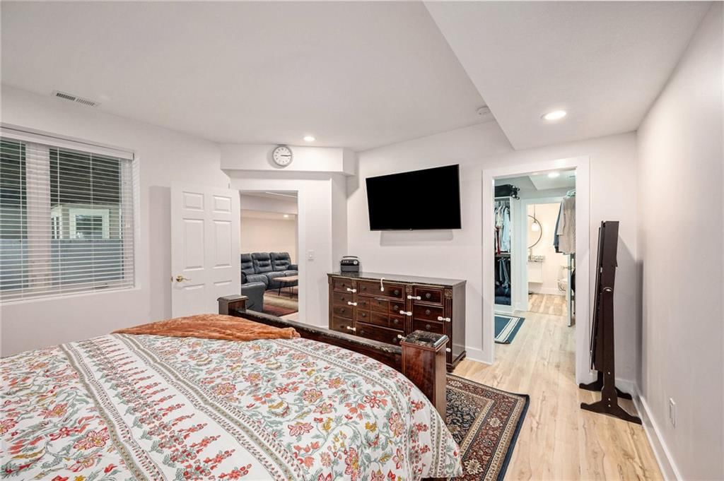 12941 Travis Street — photo 32