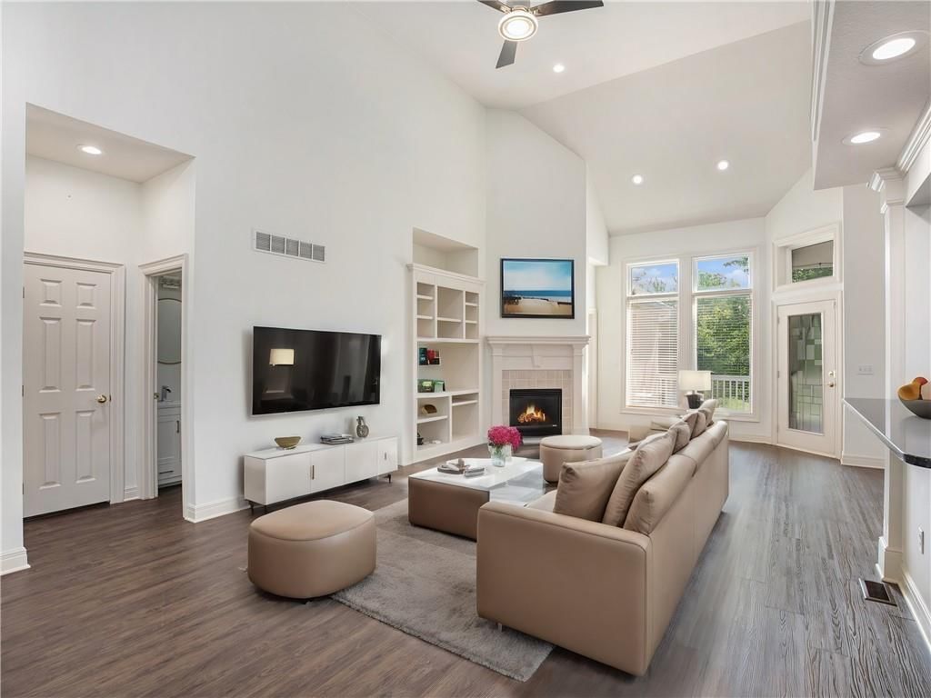 12941 Travis Street — photo 6