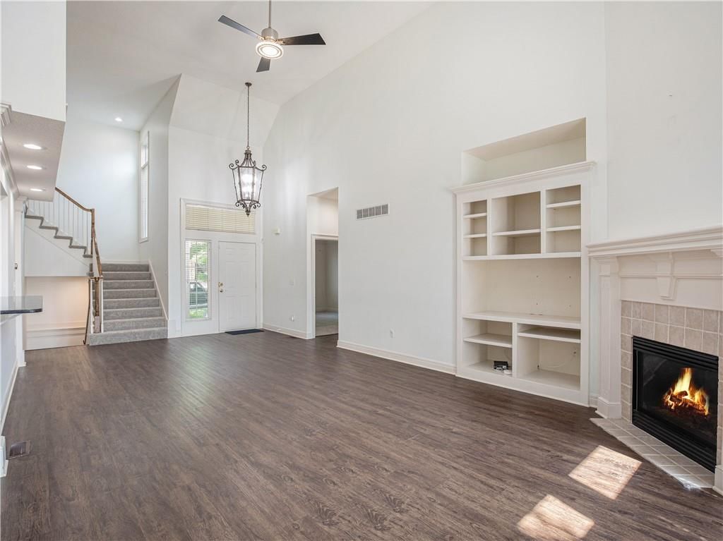 12941 Travis Street — photo 9