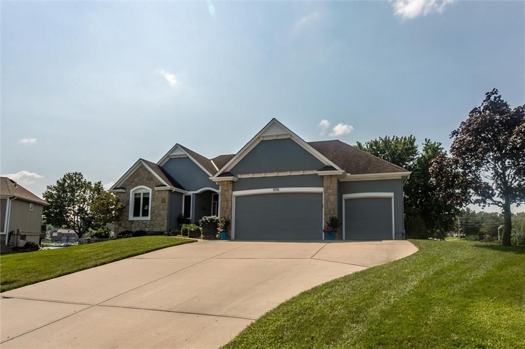 5016 Raintree Circle — photo 3