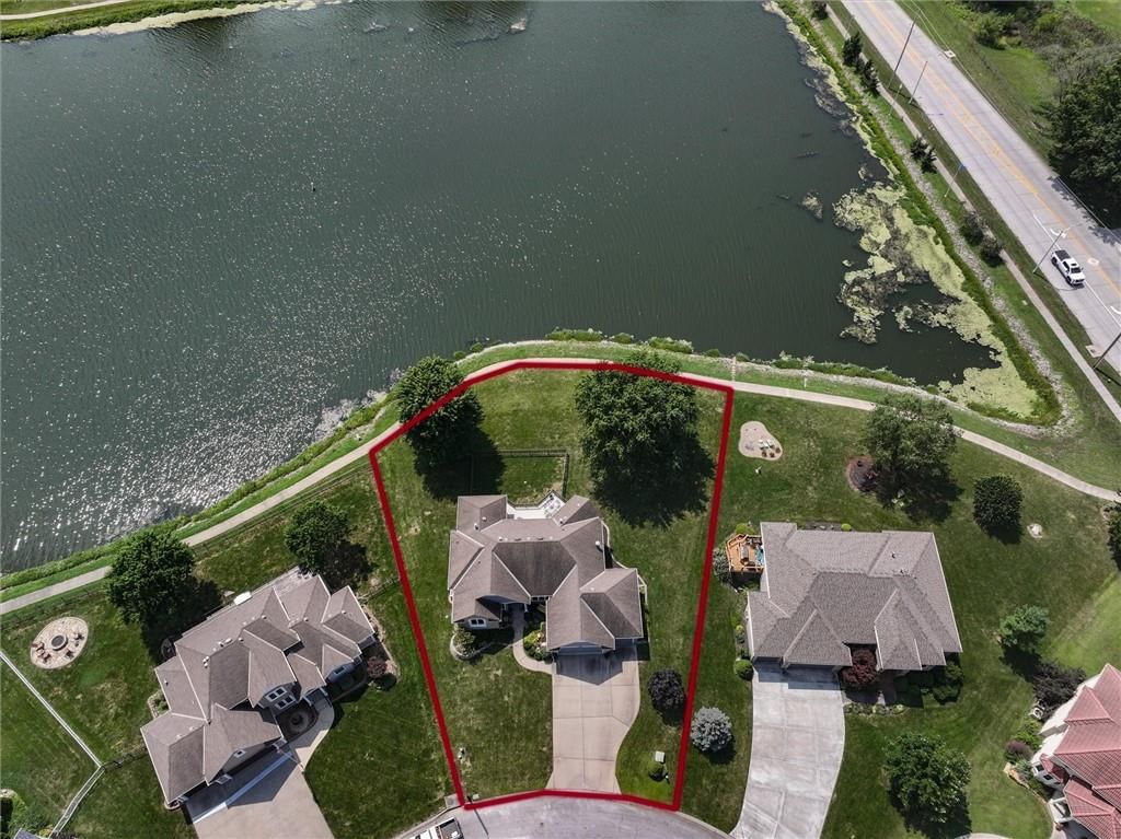 5016 Raintree Circle — photo 35