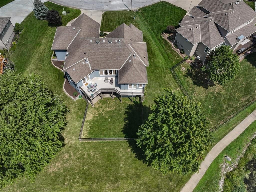 5016 Raintree Circle — photo 38